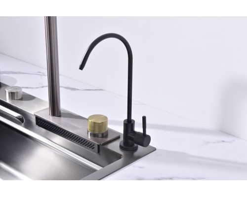 Кухонная мойка Art Decco Elegant Flow AEF117546, 75 см, со смесителем и дозатором, нержавеющая сталь, PVD графит Кухонная мойка Art Decco Elegant Flow AEF117546, 75 см, со смесителем и дозатором, нержавеющая сталь, PVD графит