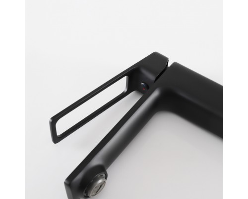 Смеситель для раковины Gid Niagara L057-BM-K L057BMK черный матовый Смеситель для раковины Gid Niagara L057-BM-K L057BMK черный матовый