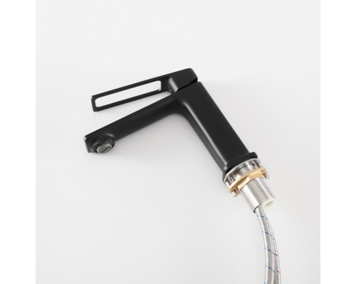 Смеситель для раковины Gid Niagara L057-BM-K L057BMK черный матовый Смеситель для раковины Gid Niagara L057-BM-K L057BMK черный матовый
