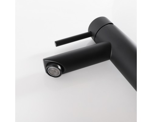 Смеситель для раковины Gid Berlin SS080-BM-K SS080BMK черный матовый Смеситель для раковины Gid Berlin SS080-BM-K SS080BMK черный матовый