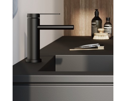 Смеситель для раковины BELZ B10813-7, черный