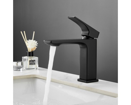 Смеситель для раковины BELZ B10709-7, черный