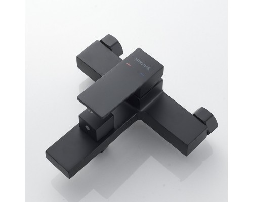 Смеситель для ванны Shevanik S9602H, черный