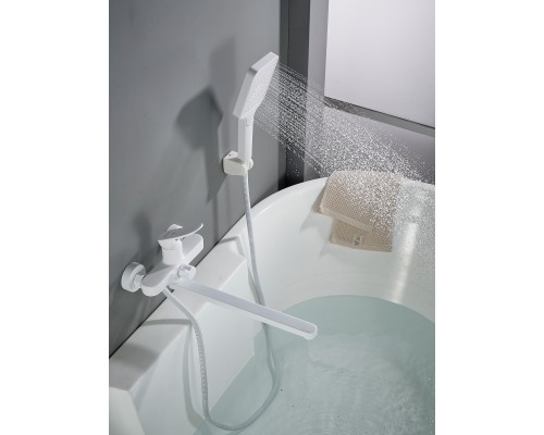 Смеситель для ванны Shevanik S4522C, белый
