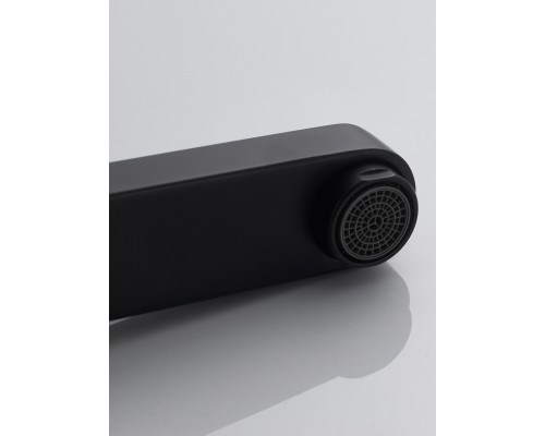 Смеситель для ванны Shevanik S4522H, черный
