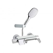 Смеситель для ванны наружнего монтажа однорычажный с душевым комплектом и каскадным изливом URBAN CH