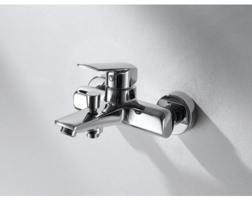 Смеситель Bravat Real F6121179CP-01 для ванны и душа