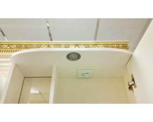 Зеркальный шкаф Misty Венера - 55 Зеркало-шкаф прав. со светом белое П-Внр04055-01СвП