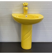 Детский комплект Comforty жёлтый: раковина 42 см, с пьедесталом, смесителем и донным клапаном, 00-00008372