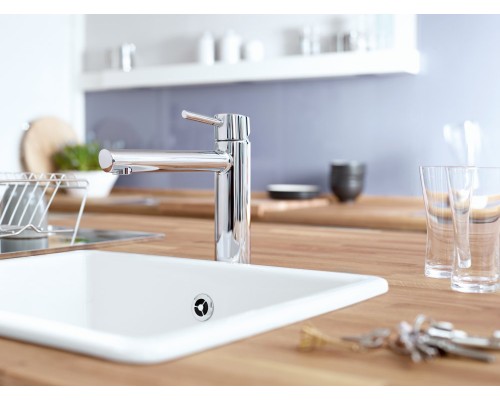 Смеситель Grohe Concetto New 31210001 для кухни