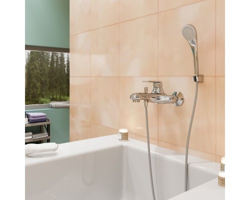Смеситель для ванны MIXLINE ML06-01 (522146) Смеситель для ванны MIXLINE ML06-01 (522146)