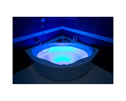 Акриловая ванна NewDay PU PLUS 150x150 Ravak C681000000