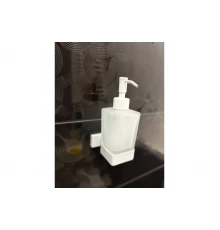 Дозатор жидкого мыла настенный Ganzer GZ88027-F белый