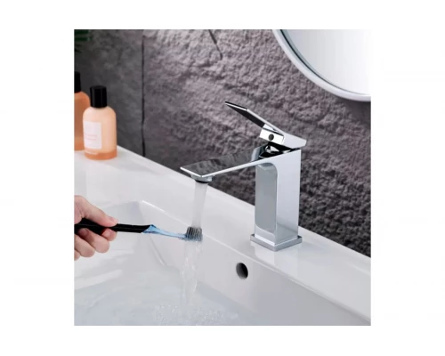 Смеситель для умывальника из латуни Ganzer GZ05111 хром