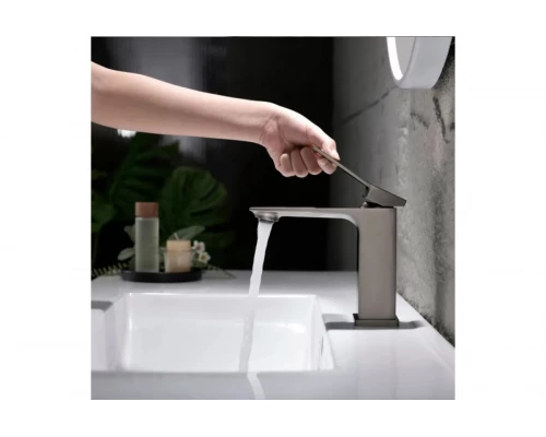 Смеситель для умывальника из латуни Ganzer GZ05111-Q графит