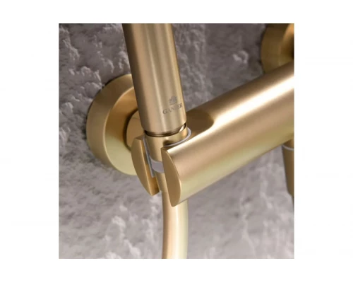 Смеситель для ванны и душа с лейкой и шлангом Ganzer GZ19132-S матовое золото