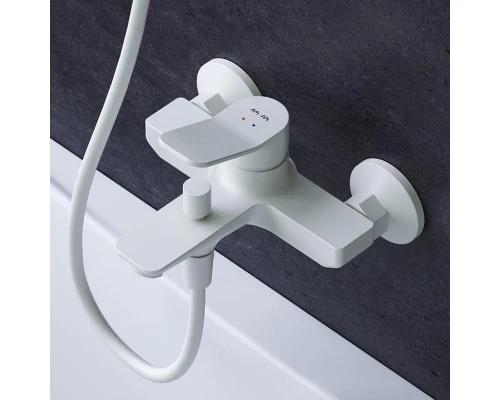 Смеситель Am.Pm X-Joy F85A10033, для ванны и душа, белый матовый