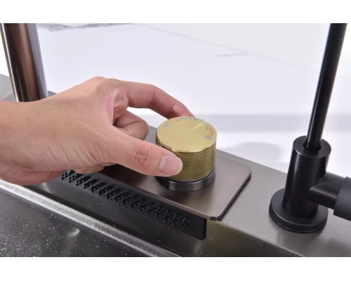 Кухонная мойка Art Decco Elegant Flow AEF117546, 75 см, со смесителем и дозатором, нержавеющая сталь, PVD графит