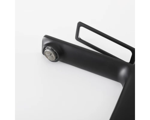Смеситель для раковины Gid Niagara L057-BM-K L057BMK черный матовый
