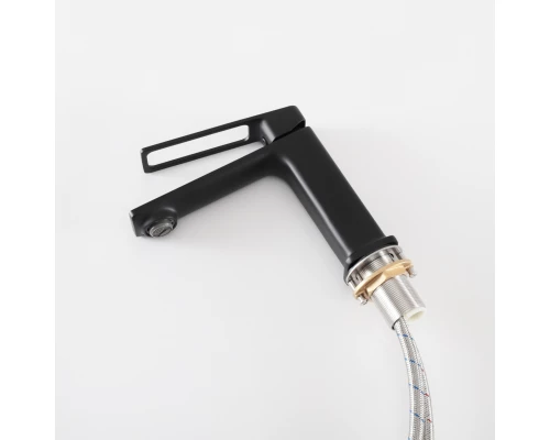 Смеситель для раковины Gid Niagara L057-BM-K L057BMK черный матовый