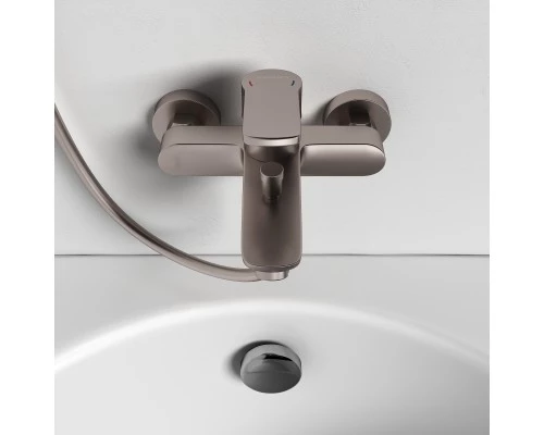 Смеситель д/ванны и душа Abelsberg UNF25747BN Lineara, титан