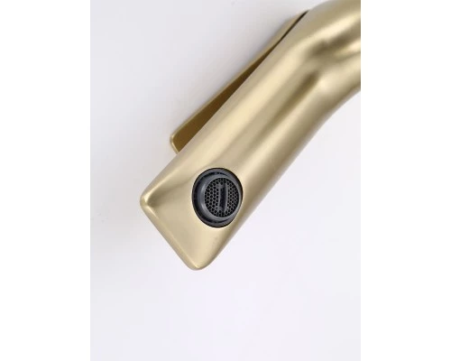 Смеситель для раковины в ванную низкий из латуни WaterHouse (матовое золото)