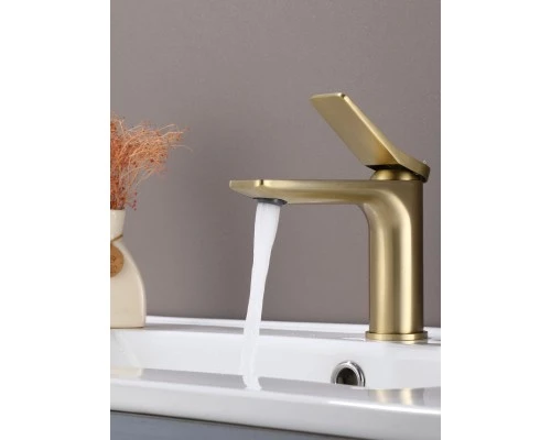 Смеситель для раковины в ванную низкий из латуни WaterHouse (матовое золото)