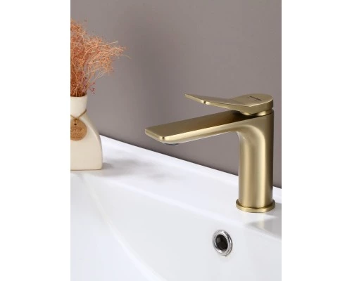 Смеситель для раковины в ванную низкий из латуни WaterHouse (матовое золото)