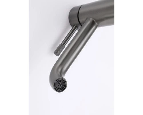 Смеситель для раковины в ванную низкий из латуни WaterHouse (графит)