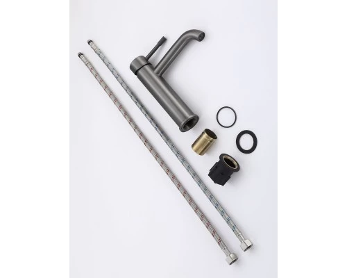 Смеситель для раковины в ванную низкий из латуни WaterHouse (графит)