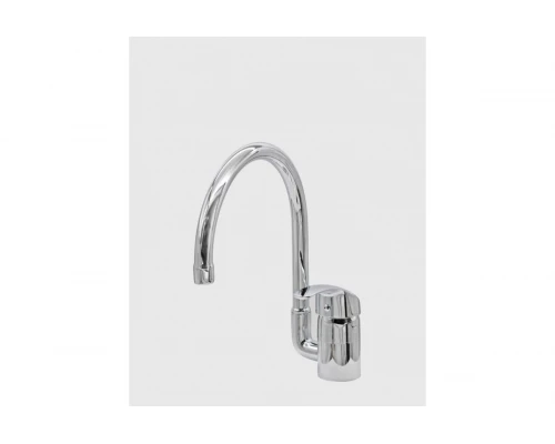 Смеситель для кухни из латуни с поворотным изливом Ganzer GZ03021