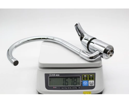 Смеситель для кухни из латуни с поворотным изливом Ganzer GZ03021