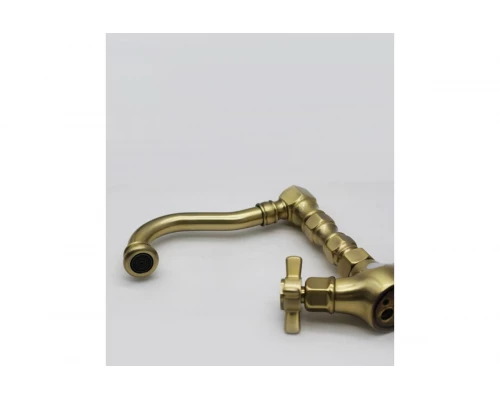 Смеситель для раковины из латуни Ganzer GZ15013-D с поворотным изливом