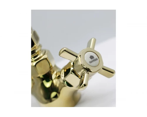 Cмеситель для кухни из латуни с поворотным изливом в стиле ретро Ganzer GZ15022-E цветом золото