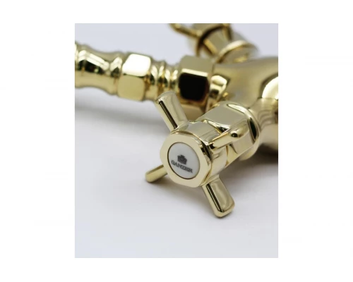 Cмеситель для кухни из латуни с поворотным изливом в стиле ретро Ganzer GZ15022-E цветом золото