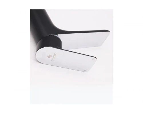 Смеситель для раковины и умывальника из латуни GANZER  GZ21011-C черный