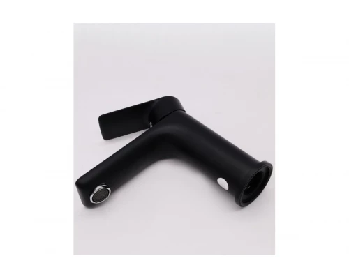 Смеситель для раковины и умывальника из латуни GANZER  GZ21011-C черный