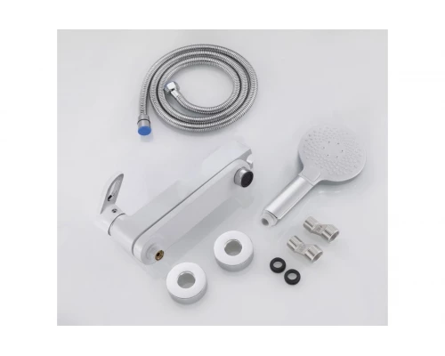 Смеситель для ванны и душа из латуни с лейкой и шлангом Hansen HL32016-F белый/хром