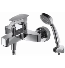 Смеситель Bravat Riffle F672106C-B c коротким изливом для ванны, хром