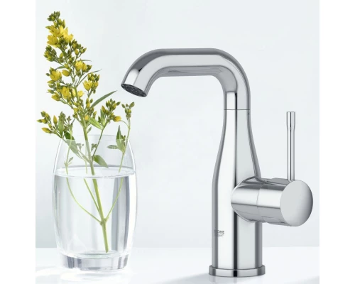 Смеситель Grohe Essence New 23463001 для раковины