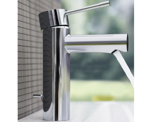 Смеситель Grohe Essence 32898001 для раковины