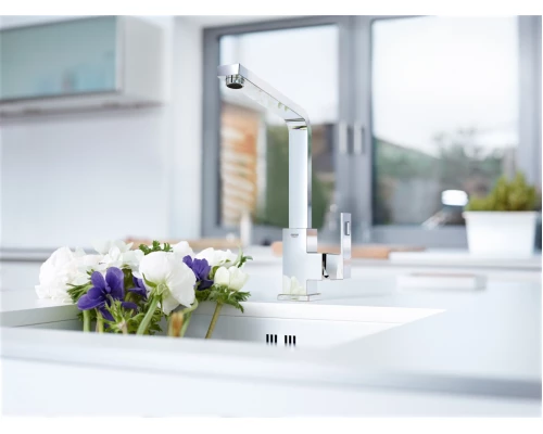 Смеситель для кухни Grohe Eurocube 31255000