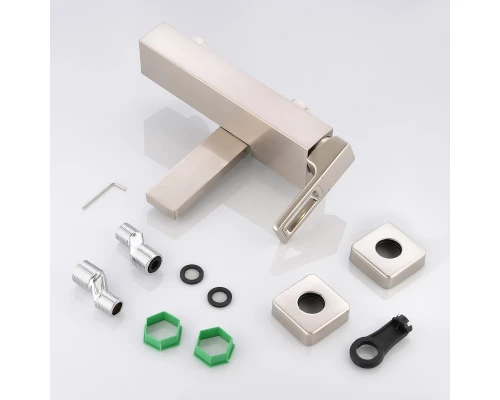 11.306 Смеситель для ванны