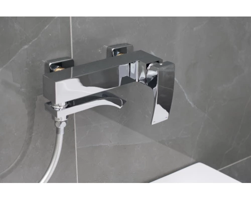 10.006 Смеситель для ванны