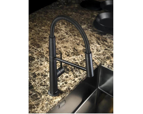 Смеситель для кухни Nobili Levante, с выдвижным изливом, цвет черный матовый, MV123300BM