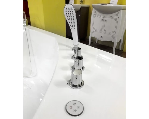 Акриловая ванна Gemy G9080 с аэромассажем, 150 х 150 см