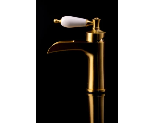 Смеситель для раковины Boheme Vogue 201