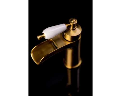 Смеситель для раковины Boheme Vogue 201