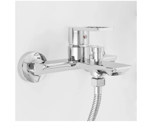 Смеситель для ванны Rea Flip REA-B2002