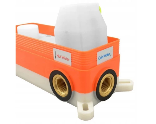 Смеситель для ванны Rea Lungo REA-B7503